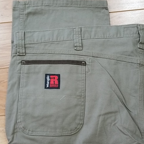 Riggs 50 X 32 - Picture 9 of 9